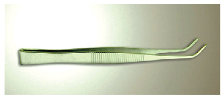 Tweezers