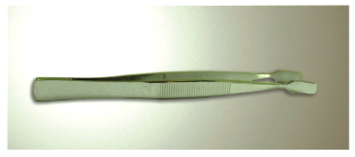 Tweezers