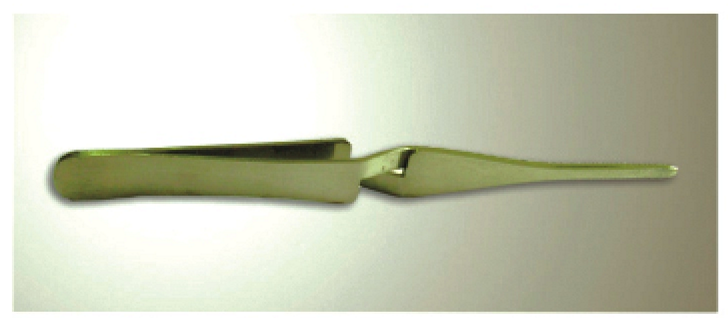 Tweezers